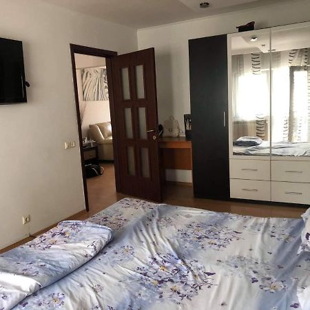 شقة Râmnicu Vâlcea  في Apartament المظهر الخارجي الصورة