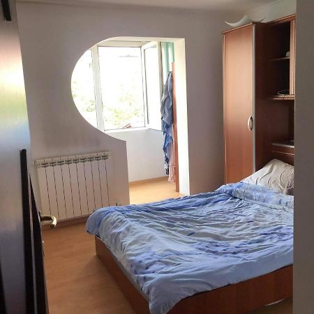 شقة Râmnicu Vâlcea  في Apartament المظهر الخارجي الصورة