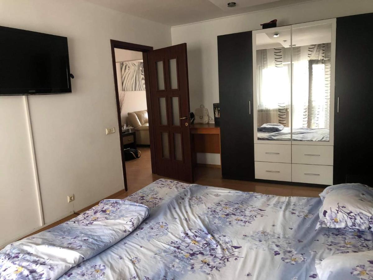 شقة Râmnicu Vâlcea  في Apartament المظهر الخارجي الصورة
