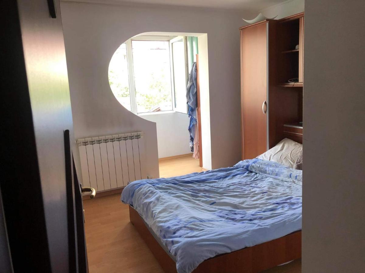 شقة Râmnicu Vâlcea  في Apartament المظهر الخارجي الصورة
